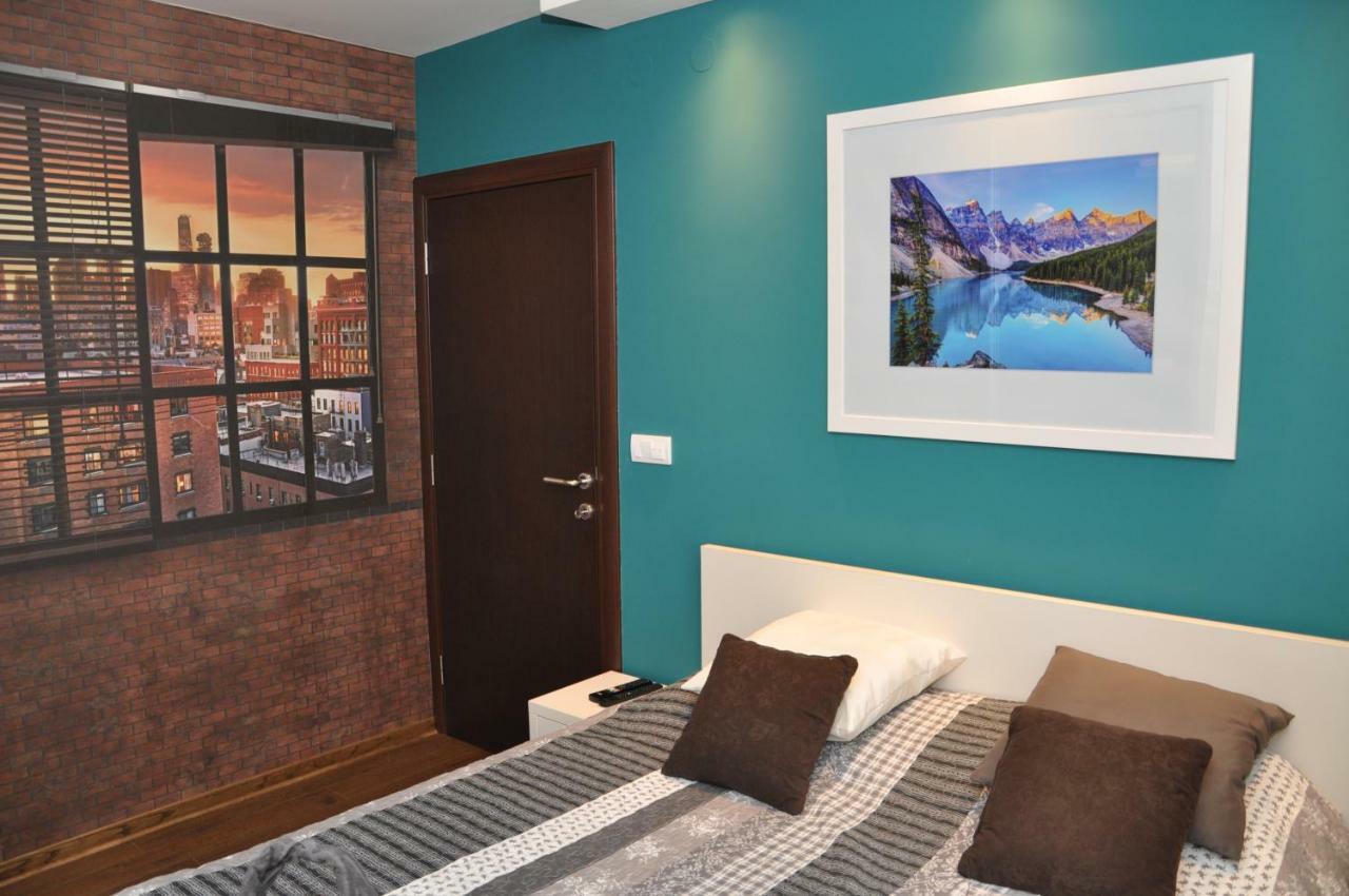 Lux Apartman Cacak Bagian luar foto